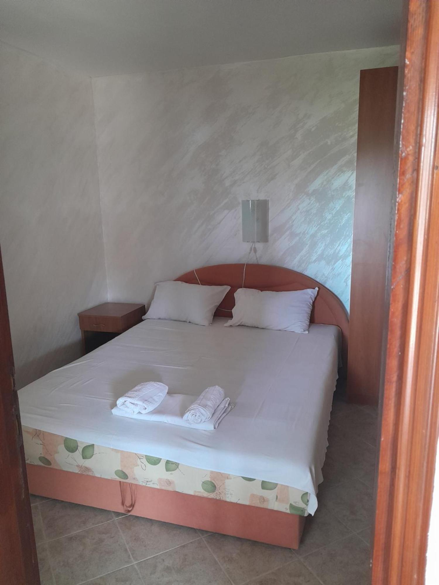 Apartmani In Budva Værelse billede